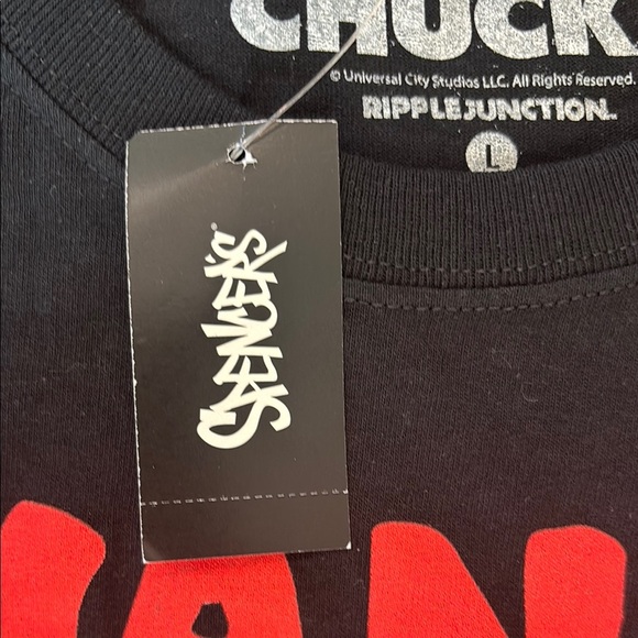 Chucky Wanna Play? Black T-Shirt from Spencer's Ripple Junction NWT Men's Large - Picture 3 of 4